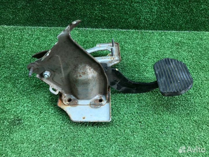 Педаль тормоза Peugeot 307 2007