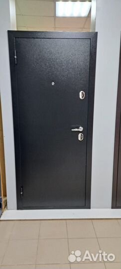Дверь входная 
