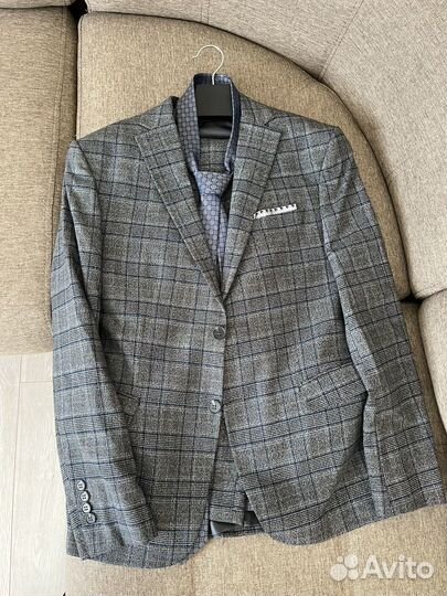 Мужской костюм тройка