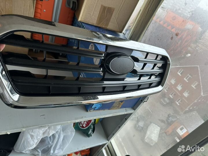 Решетка субару леворг 2015 и шильдик