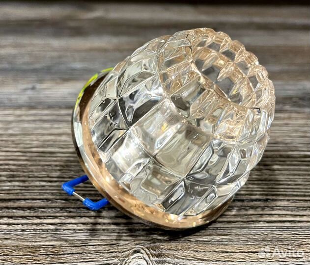 Светильник потолочный