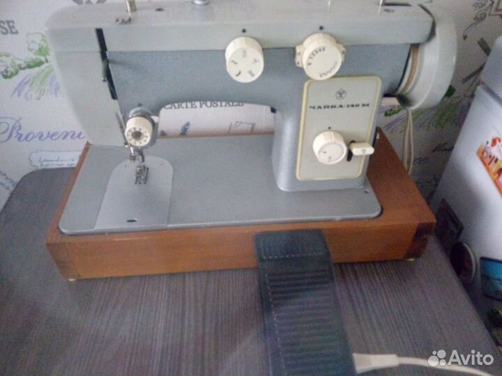 Продам швейную машинку