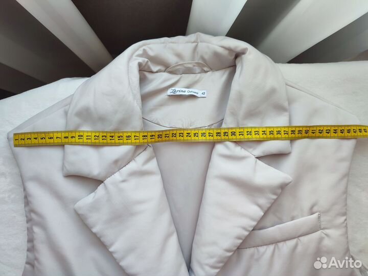 Жилетка женская утеплённая Zarina 42 44