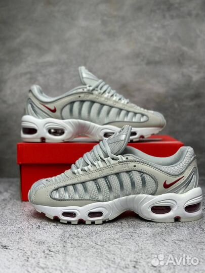 Стильные Nike Air Max Tailwind