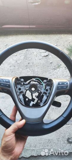 Рулевое колесо toyota avensis T270/verso