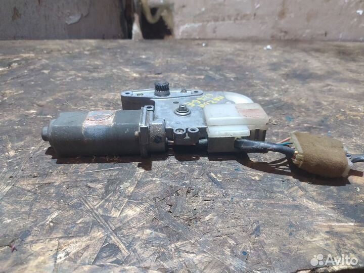 Моторчик люка Mazda 626 GE (1991—1997)