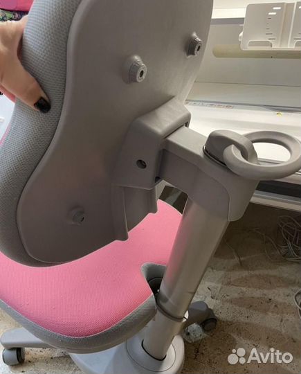 Продам парту детскую Mealyx