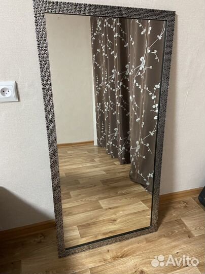 Зеркало настенное