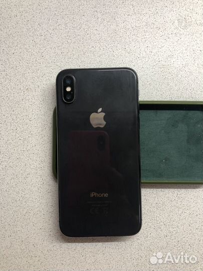 Телефон iPhone X 64 гига