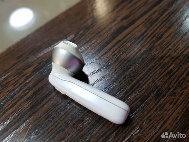 Беспроводные наушники jbl