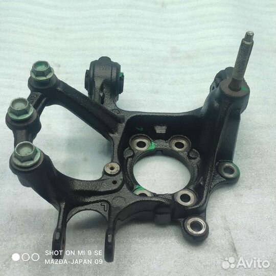 Кулак задний левый на Mazda 6 GJ 2014