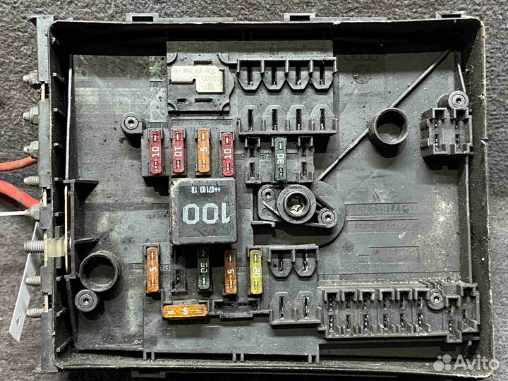 Блок предохранителей skoda octavia (1Z 2005-2013)