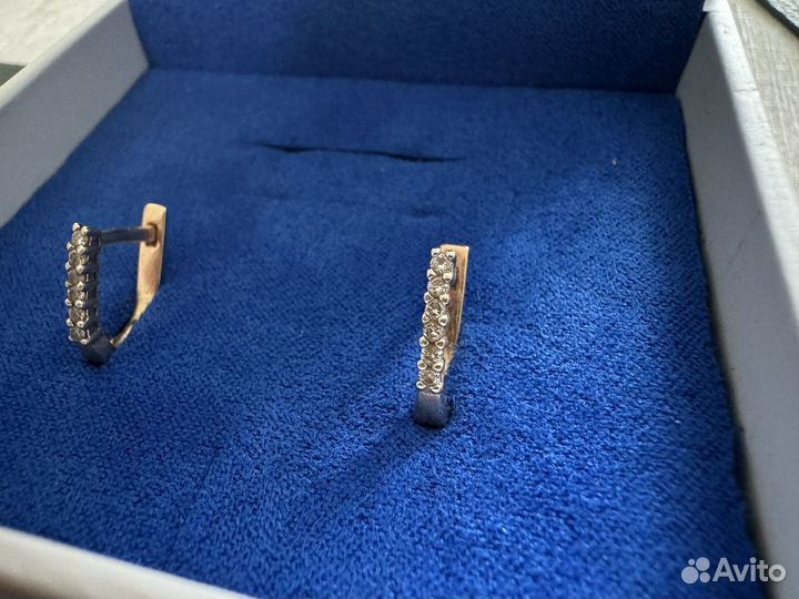 Золотые серьги с бриллиантами дорожка