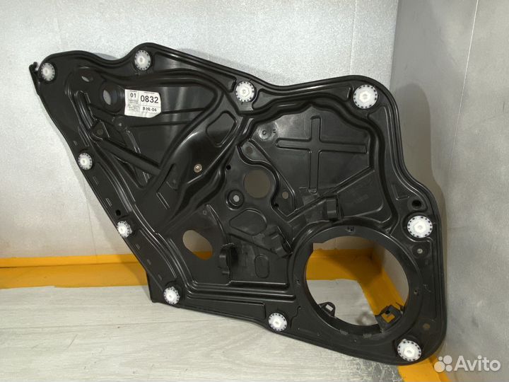 Корпус стеклоподьемника задний левый VW passat cc