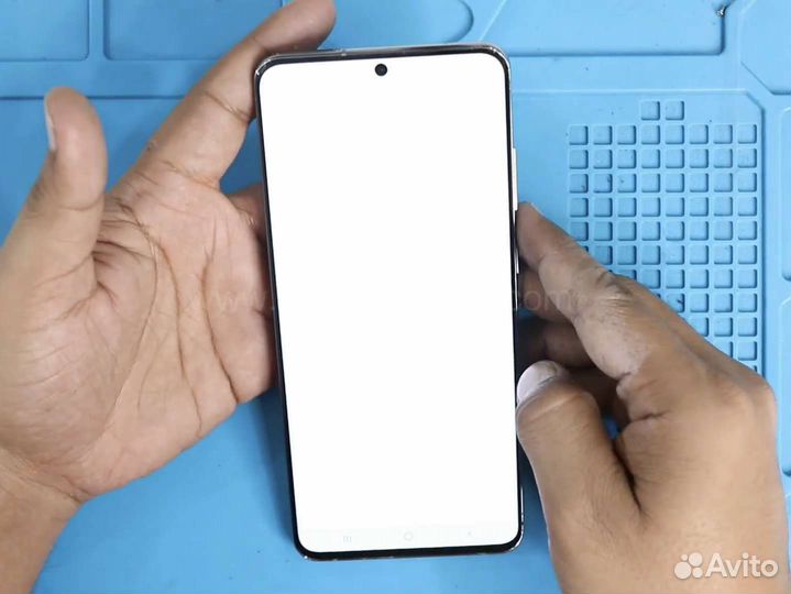 Стекло с Заменой Samsung galaxy S20 Ultra (G988)