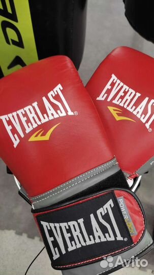 Боксерские перчатки 16 oz