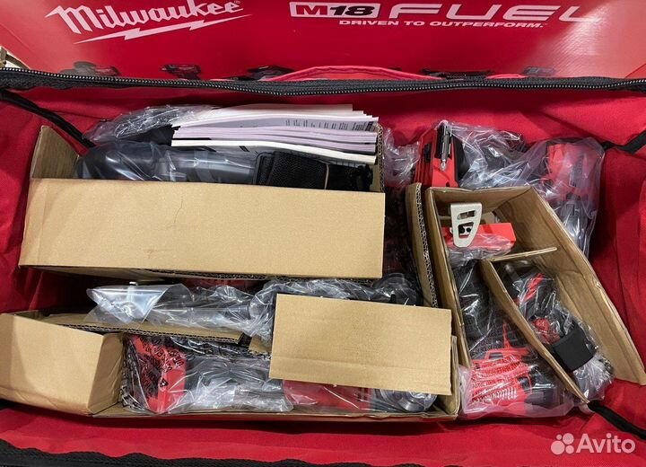 Набор инструментов Milwaukee M18 FPP6L2-502B
