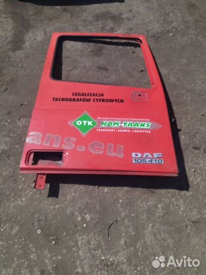 Дверь передняя правая DAF XF 105 2010