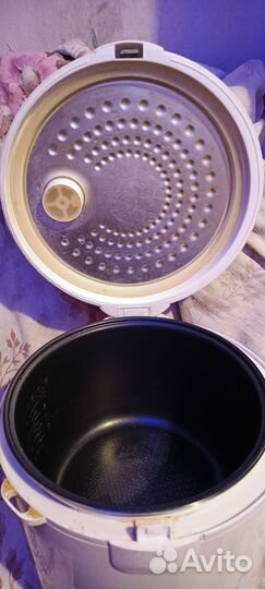 Мультиварка Akira SC-3266 бу