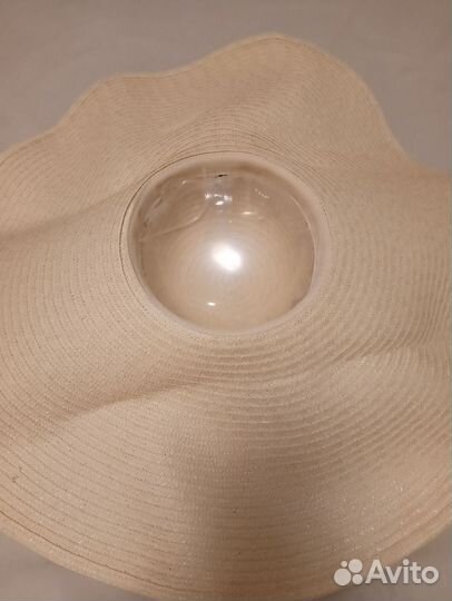 Шляпа с большими полями