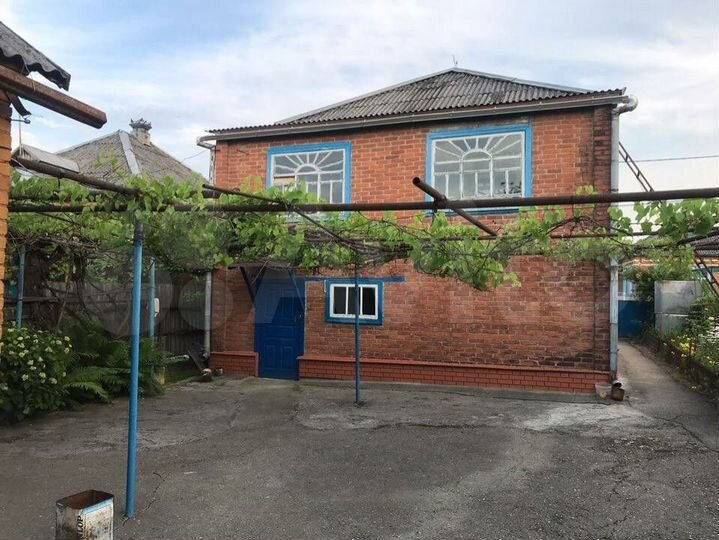 Дом 200 м² на участке 10 сот.