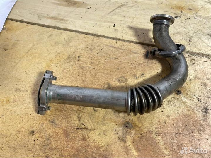 Трубка системы рециркуляции (EGR) VW Passat (B7)