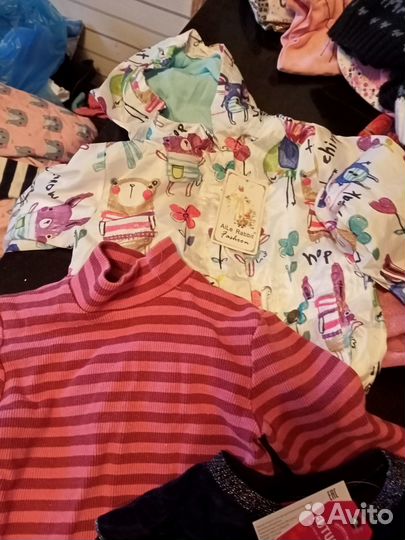 Детские кофты и джинсы