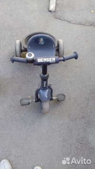 Детский трехколесный велосипед