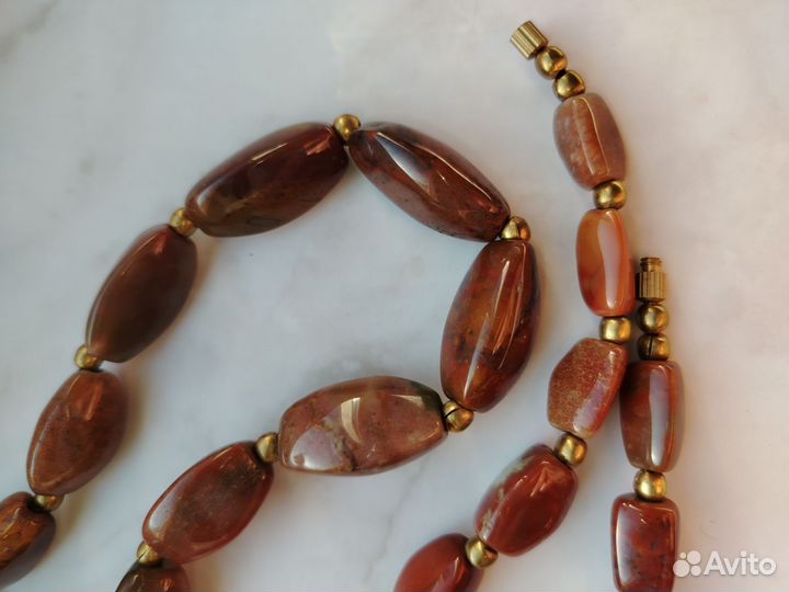 Бусы из натуральных камней сердолики