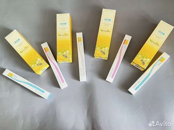 Зубная паста щетка стиральный порошок атоми