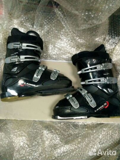 Горнолыжные ботинки Lange