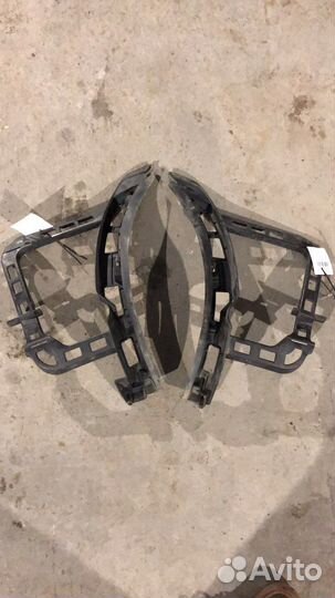 Крепления заднего бампера седан Passat B7