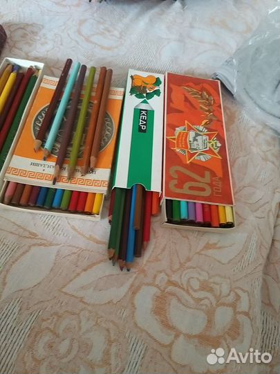 Цветные карандаши пакетом