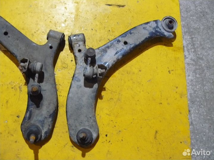 Рычаг передней подвески для Hyundai Accent II