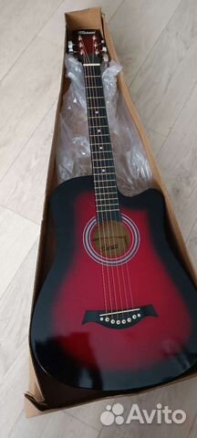 Акустическая гитара