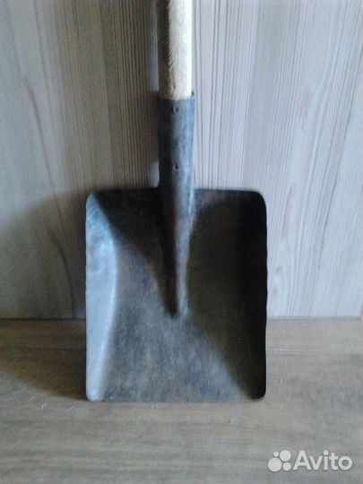 Совковая лопата