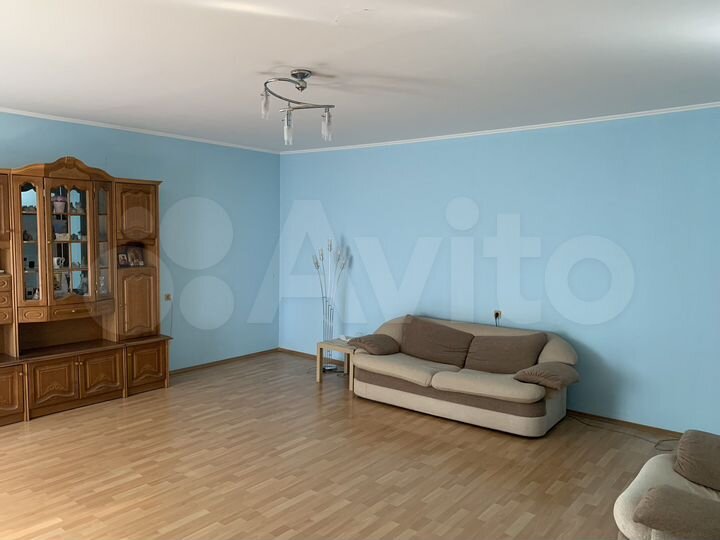 2-к. квартира, 86,7 м², 3/6 эт.