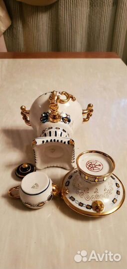 Фарфоровый самовар