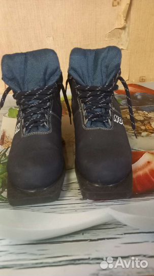 Лыжные ботинки