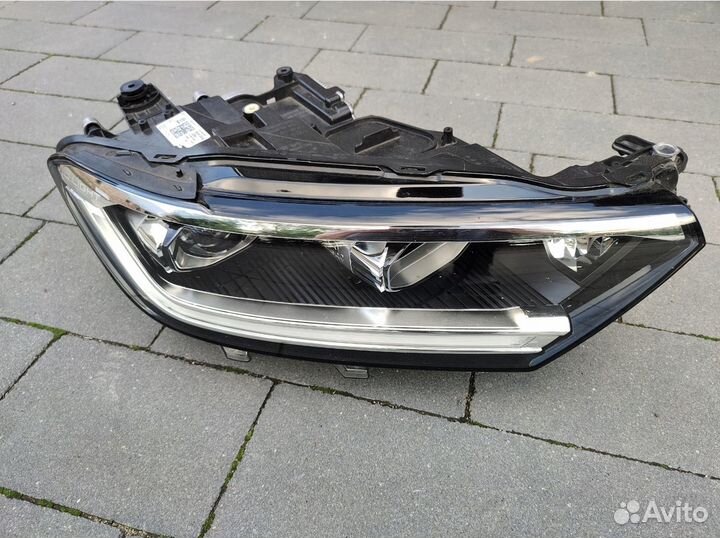 VW T-ROC рестайлинг фара правая светодиод