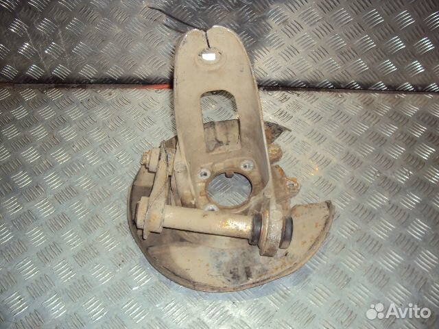 Кулак поворотный BMW X5 E70 (07-13) зад R б/у