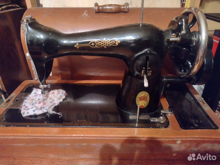 Продаю коллекцию швейных машин (7 шт)