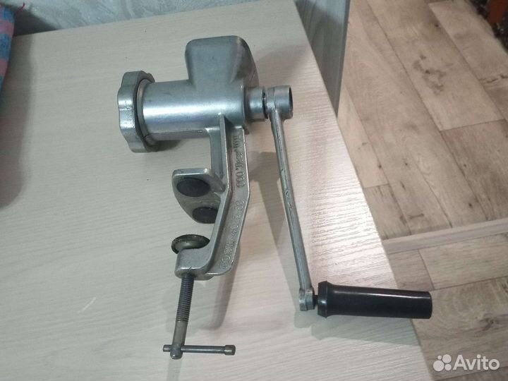 Мясорубка ручная СССР