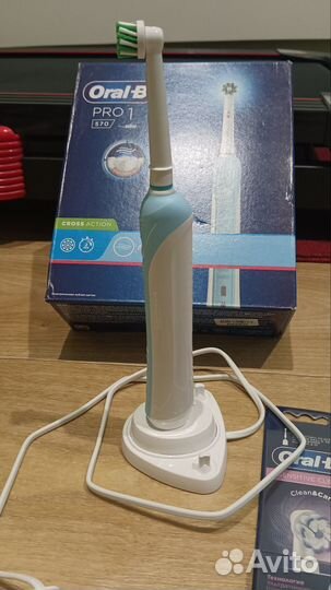 Зубная щётка oral b pro 1 570