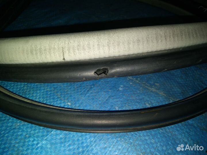 Уплотнитель дверного проема Nissan Sunny FB15