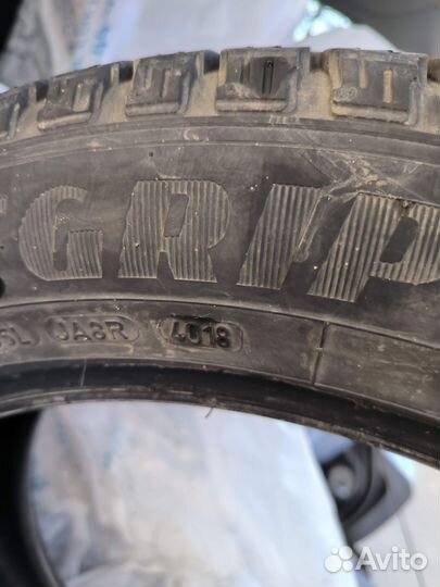 Goodyear EfficientGrip SUV 225/55 R18 98V