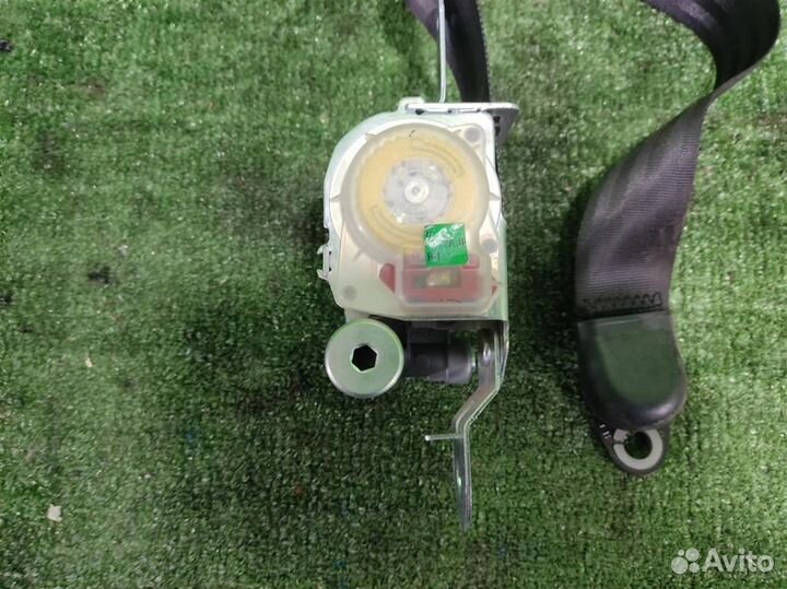 Ремень безопасности передний правый KIA Sorento 1