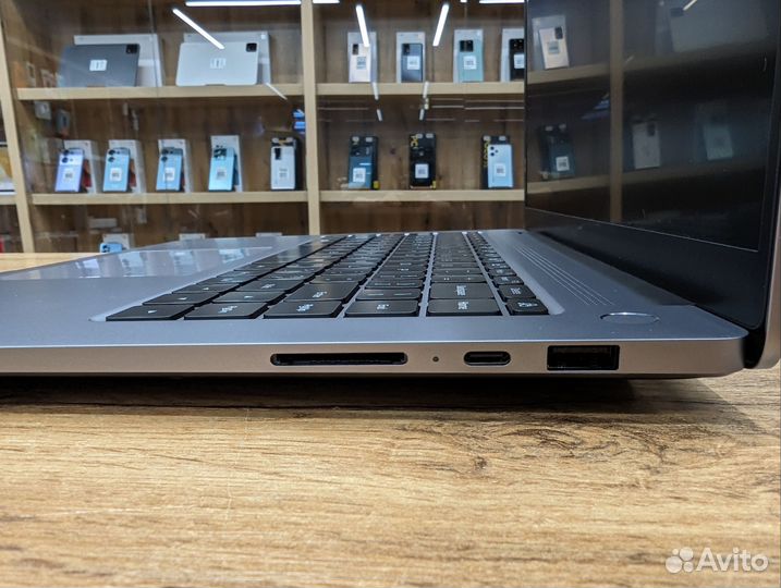 Redmi Book Pro 15 2023(R7-7840HS 3.2K 120Hz)