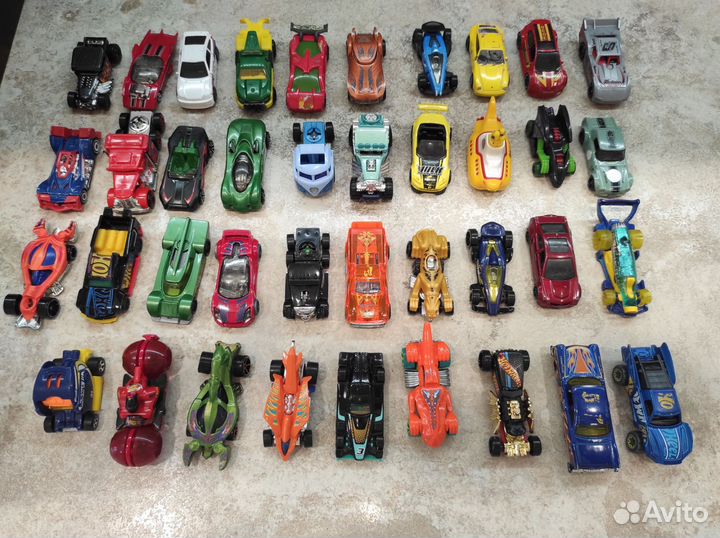 Hot wheels машинки
