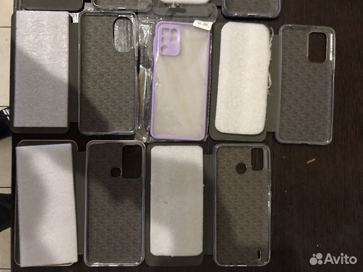 Чехлы для телефонов